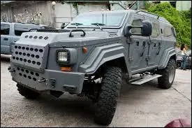 Quelle est la marque et quel est le modèle de cette voiture ?