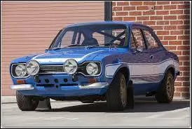 Quels sont la marque et le modèle de cette voiture ?