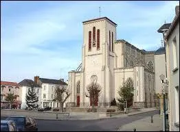 Nous sommes dans les Pays-de-la-Loire, &agrave; Frossay. Cette commune se trouve dans le d&eacute;partement ...