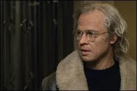 Imaginez un peu, vous naissez à 80 ans et vous vivez votre vie à l'envers, sympa non ?