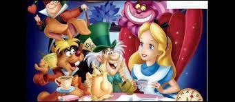 Qui a écrit la première version du script d'Alice au pays des merveilles ?