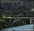 Le Pont de Reichenau en arc béton long de 158 m, traverse le Rhin depuis 1962 à :