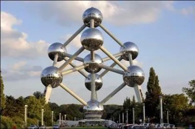 Dans quelle ville se trouve ce monument ?