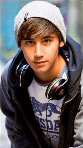 Comment s'appelle son petit copain ?