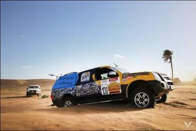 Qui risque de stopper la navigation de l'ensemble des &eacute;quipages que forme le rallye lorsqu'ils se dirigent vers le lac ass&eacute;ch&eacute; Iriqui ?