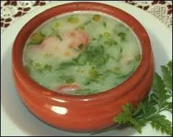 Quel est le nom de cette soupe portugaise faite avec du chou vert ?