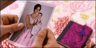 La mère de Violetta est morte, quel est son nom ?