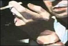 « Tu lui as fait du baratin 
Tu l'as embrassée dans les coins 
Dès que j'avais tourné le dos 
Vieux Chameau ».
Qui chante ?