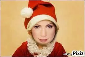 Qui s'est habillée en rouge ?