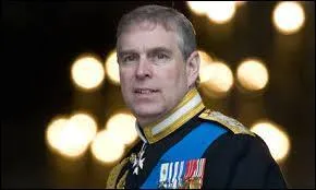 Il a divorcé de Sarah Ferguson en 1996.