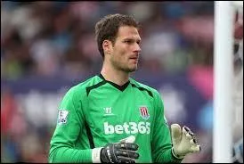 Qui est ce gardien de Stoke City ?