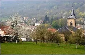 Nous partons en Lorraine à la découverte de Marbache, où nous verrons son église Saint-Gengoult. Commune de l'arrondissement de Nancy, elle se situe dans le département ...