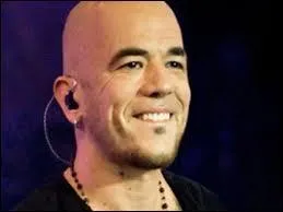 Quel titre de Pascal Obispo est le prénom d'un des champions du monde de foot au jeu de tête dévastateur ?