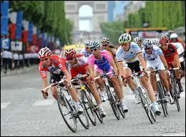 Quel groupe a chanté ''Bicycle Race'' ?