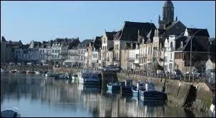 Où se trouve ce port de pêche ?