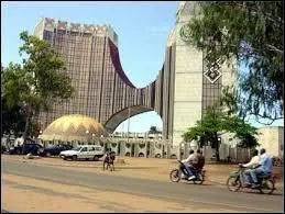 Laquelle de ces villes est la capitale du Togo ?