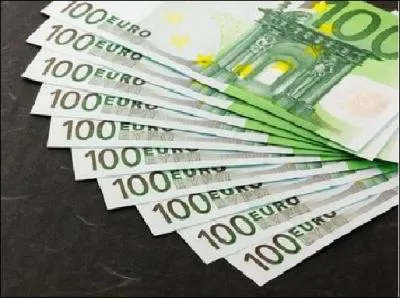 En quelle année le billet de 100 euros a-t-il été mis en circulation ?
