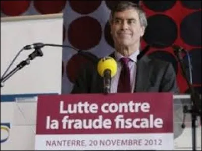En mai 2018, en appel, Jérôme Cahuzac est condamné pour « fraude fiscale » et « blanchiment de fraude fiscale » à deux ans de prison ferme et deux ans avec sursis, cinq ans d'inéligibilité et 300 000 euros d'amende et, en plus, on lui a offert...
