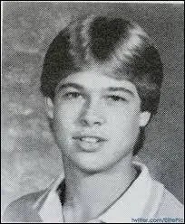 Qui est-ce ? 
Indice : Tous deux sont tueurs à gages et travaillent pour deux organisations secrètes rivales mais ignorent la double vie de l'autre