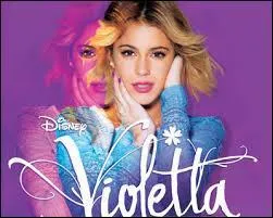 Violetta a :