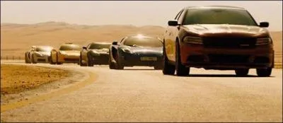 A quel enterrement assiste l'équipe de Toretto ?