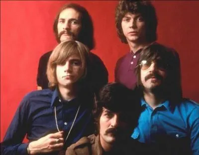 Quel est le nom de ce groupe de rock britannique qui chante en 1967 "Nights In White Satin" ?