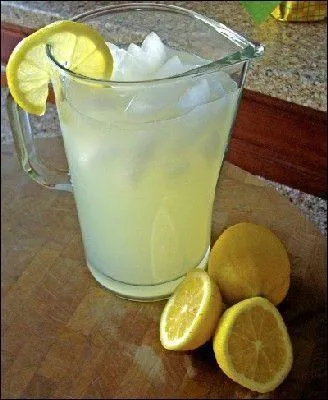 Les croyances sont fortes et celles concernant les remèdes peuvent être désastreuses. Récemment, au Togo, contre quelle maladie était censé agir un mélange d'eau, de sel et de jus de citron ?