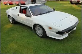 Quel est le modèle de cette Lamborghini ?