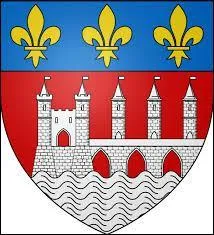 Voici le blason d'une ville du Poitou-Charentes. Deuxième ville de son département derrière La Rochelle, elle devient capitale de la Province de Saintonge jusque sous l'Ancien Régime. Il s'agit de la ville de ...