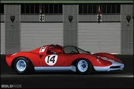 Quel est le modèle de cette Ferrari ?