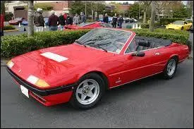 Quel est le modèle de cette Ferrari ?
