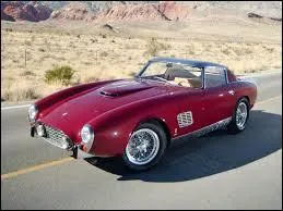 Quel est le modèle de cette Ferrari ?