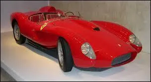 Quel est le modèle de cette Ferrari ?