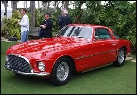 Quel est le modèle de cette Ferrari ?
