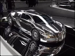 Il y a des éditions spéciales de Bugatti Veyron.
Laquelle est sur cette photo ?