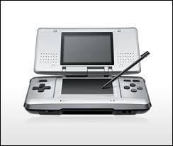 Combien existe-t-il de modèles de la console "Nintendo DS" ?