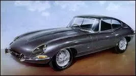 Quel est le nom du modèle de cette Jaguar ?