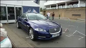 Quel est le nom du modèle de cette Jaguar ?