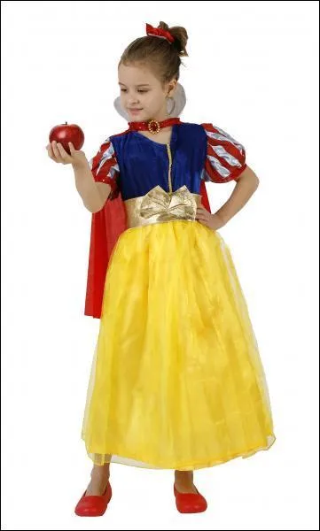 Elle se méfie de toutes les mamies armées de pommes !