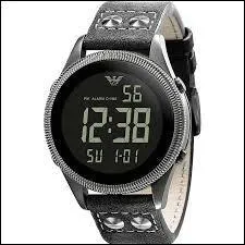 Pour regarder l'heure, il vaut mieux avoir une montre mais comment est celle-ci ?