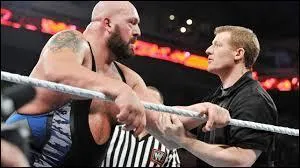 Je travaille à la World Wrestling Entertainment ; qui suis-je ?