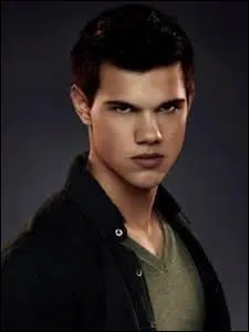 Qui joue le rôle de Jacob Black ?