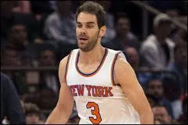 Je vous présente José ______, actuellement, il joue avec les Knicks de New York, il porte le numéro 3.