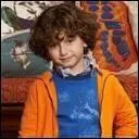 Comment s'appelle le petit frère de Riley ?