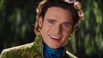 C'est compliqué de se remettre d'un déppart d'une très grande série. C'est sûrement pour cette raison que Richard Madden a accepté de jouer le prince charmant dans...