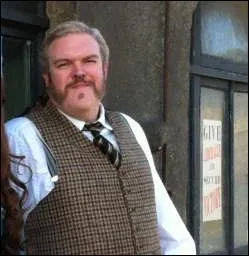 Kristian Nairn, plus connu sous les traits de Hodor, n'a quasi jamais joué dans autre chose que Game of Thrones. Son seul autre rôle se trouve dans :