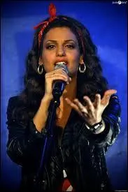 Dans "Le Droit de rêver", quelles sont les prochaines paroles : "Et de l'amour le meilleur..." ?