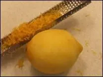 ---- des écorces d'agrumes ---- d'un mélange pour en extraire les essences, alors vous ---- sur un air de cocktail.