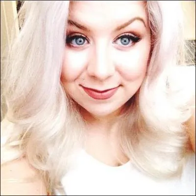 Xbarbiiex1 / Karine Potier : quel est son métier ?