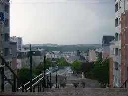 La ville de Coulaines, dans les Pays-de-la-Loire se situe dans le département ...